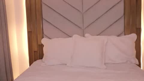 Isabella online show from 25, 3, 2026