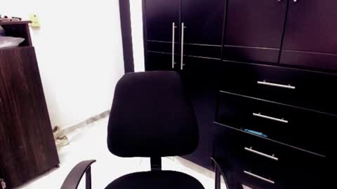 Snapshot of isabella_hotxxx chatting on 5, 3, 2025 sandra isabella hotxxx online show from 5, 3, 2025