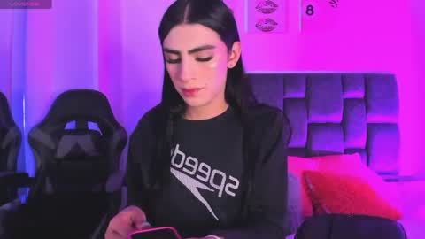 Snapshot of isabella_moon9 chatting on 19, 4, 2026 Isabella Moon9 online show from 19, 4, 2026