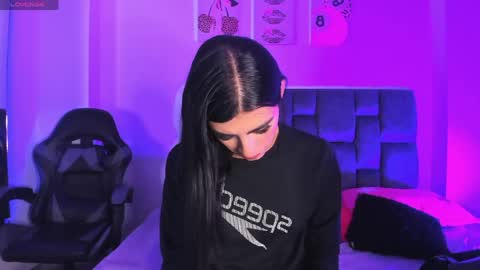 Snapshot of isabella_moon9 chatting on 24, 4, 2026 Isabella Moon9 online show from 24, 4, 2026