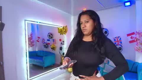 Snapshot of isabella_rows chatting on 27, 6, 2026 Isabella online show from 27, 6, 2026