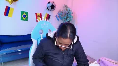 Snapshot of isabella_rows chatting on 1, 7, 2026 Isabella online show from 1, 7, 2026