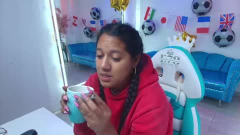Snapshot of isabella_rows chatting on 8, 7, 2026 Isabella online show from 8, 7, 2026
