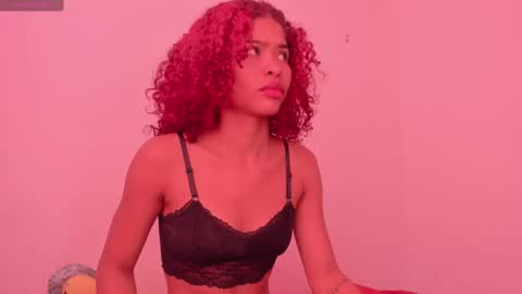 Snapshot of isabella_sex18 chatting on 12, 1, 2025 isabella online show from 12, 1, 2025