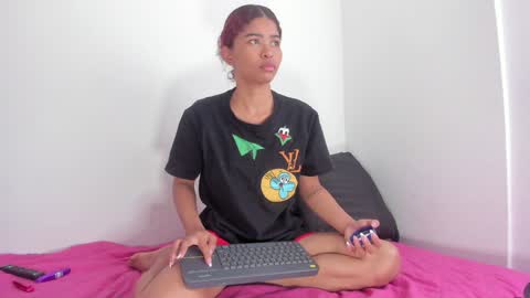 Snapshot of isabella_sex18 chatting on 9, 2, 2025 isabella online show from 9, 2, 2025