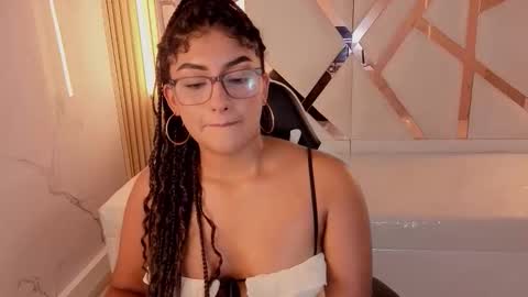 Snapshot of isabella_tp chatting on 14, 1, 2026 Isa online show from 14, 1, 2026