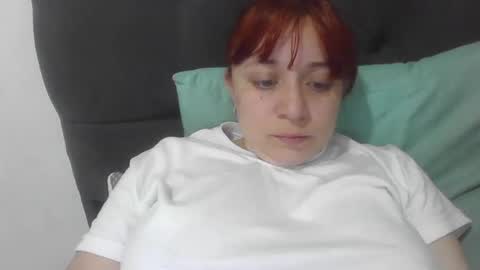 isabellaa_hills_ online show from 28, 11, 2025