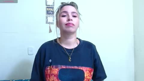 Snapshot of isabellaa_smith03 chatting on 24, 3, 2026 isabellaa_smith03 online show from 24, 3, 2026