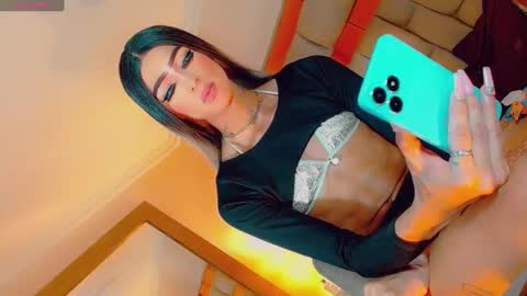 isabellagirs online show from 15, 10, 2025