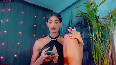 isabellagirs online show from 7, 5, 2026