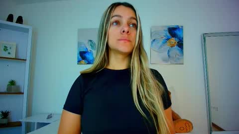 Snapshot of isabellaharley chatting on 19, 3, 2026 Isabella online show from 19, 3, 2026