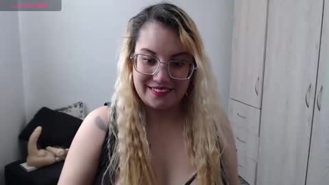isabellahunt1 online show from 11, 9, 2025