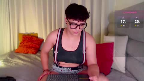 Isabella Mout  online show from 7, 5, 2026