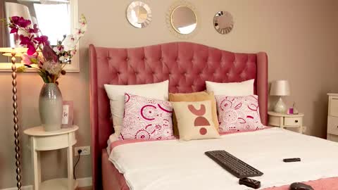 IsabellaMyst online show from 1, 12, 2025