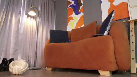 Help me with your follow independent model isabela online show from 20, 5, 2026