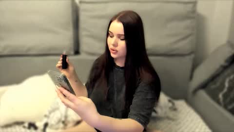 Isabella online show from 20, 9, 2025