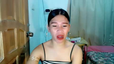 Snapshot of isabelle_amore chatting on 19, 5, 2026 Ysa online show from 19, 5, 2026