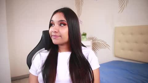   online show from 24, 11, 2025