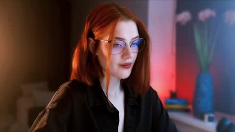 Snapshot of isabelle_stern chatting on 3, 1, 2025 Madame Isabelle online show from 3, 1, 2025