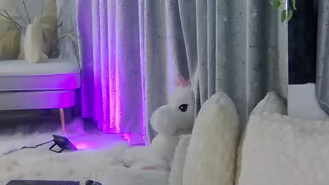 IsabelleEthan online show from 15, 5, 2026