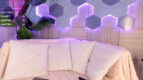 Snapshot of isabellestorm chatting on 15, 6, 2026 online show from 15, 6, 2026