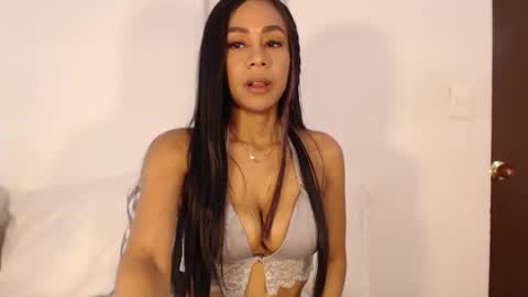 Isabella online show from 5, 10, 2025