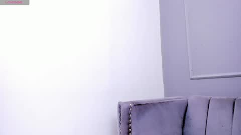 Isabellsmmith online show from 8, 1, 2025