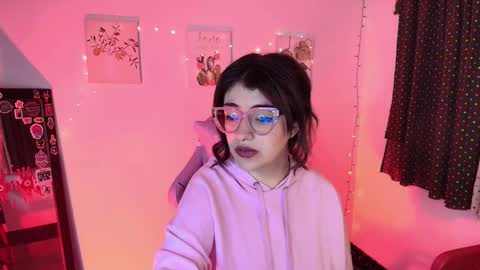 Isabella Ferrer online show from 20, 10, 2025