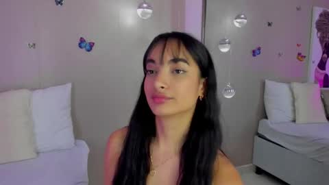 Isa Monroee  online show from 7, 3, 2025