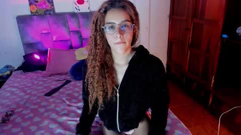 Snapshot of isangel_ chatting on 30, 9, 2025 Isabela  online show from 30, 9, 2025