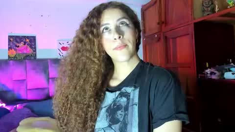 Snapshot of isangel_ chatting on 20, 10, 2025 Isabela  online show from 20, 10, 2025