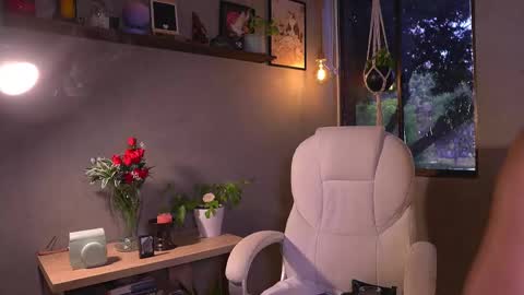 Snapshot of isapetit_ chatting on 13, 9, 2025 Isa Isabella online show from 13, 9, 2025
