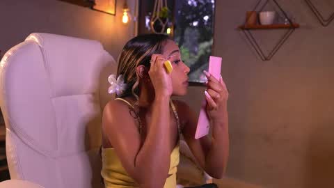 Isa Isabella online show from 3, 10, 2025