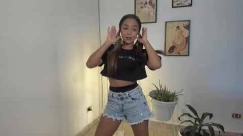 Isa Isabella online show from 13, 1, 2026