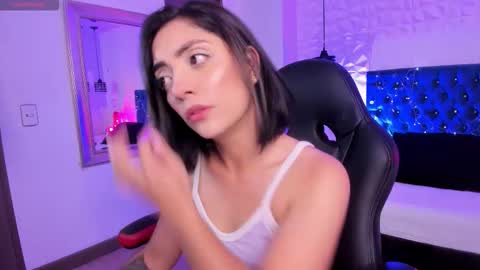 isabel  online show from 11, 11, 2025