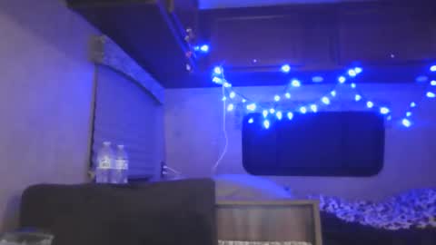 Iseestarz420 online show from 12, 12, 2024