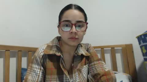 Snapshot of isemma chatting on 3, 2, 2026 Emma online show from 3, 2, 2026