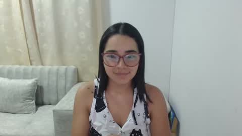 Snapshot of isemma chatting on 8, 2, 2026 Emma online show from 8, 2, 2026