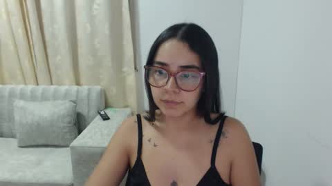 Snapshot of isemma chatting on 12, 2, 2026 Emma online show from 12, 2, 2026