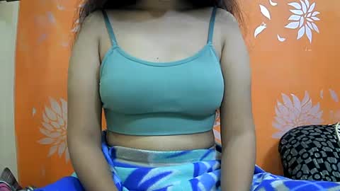 ishika_singh_ online show from 16, 12, 2024