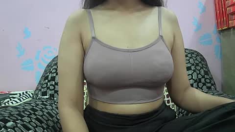 ishika_singh_ online show from 11, 4, 2026
