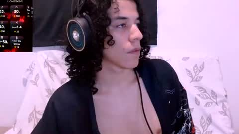 Snapshot of isidroglasc chatting on 7, 7, 2026 Isidro online show from 7, 7, 2026