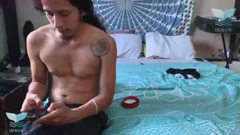 Isis  Alan online show from 9, 11, 2025