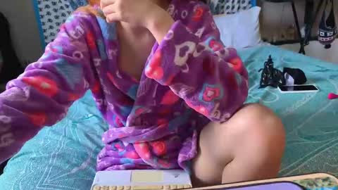 Isis  Alan online show from 11, 11, 2025