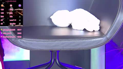 Isis online show from 13, 10, 2025