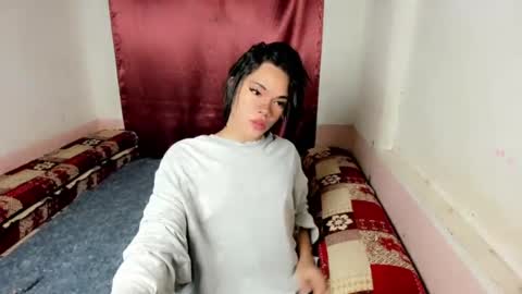 isla_flame_ online show from 5, 8, 2026