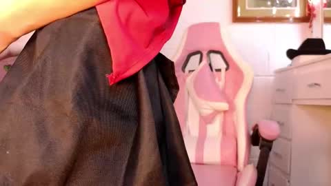 Isla Rosee18 online show from 30, 11, 2025