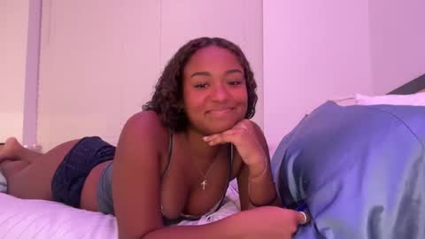 Snapshot of islabennettt chatting on 30, 9, 2025 islabennettt online show from 30, 9, 2025