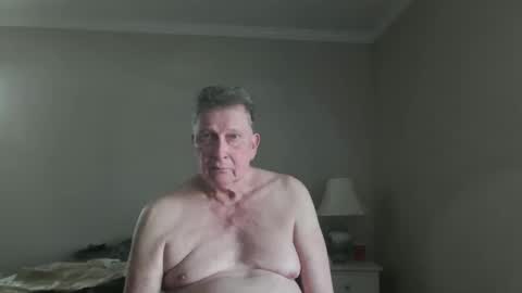 Snapshot of island625103 chatting on 31, 5, 2026 island625103 online show from 31, 5, 2026
