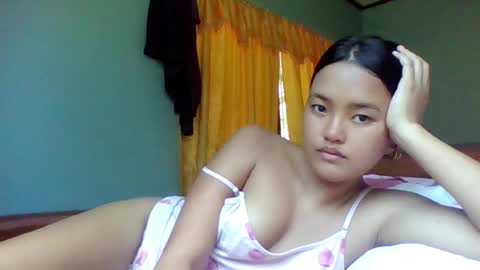 Snapshot of island_girl888 chatting on 21, 5, 2026 siri online show from 21, 5, 2026